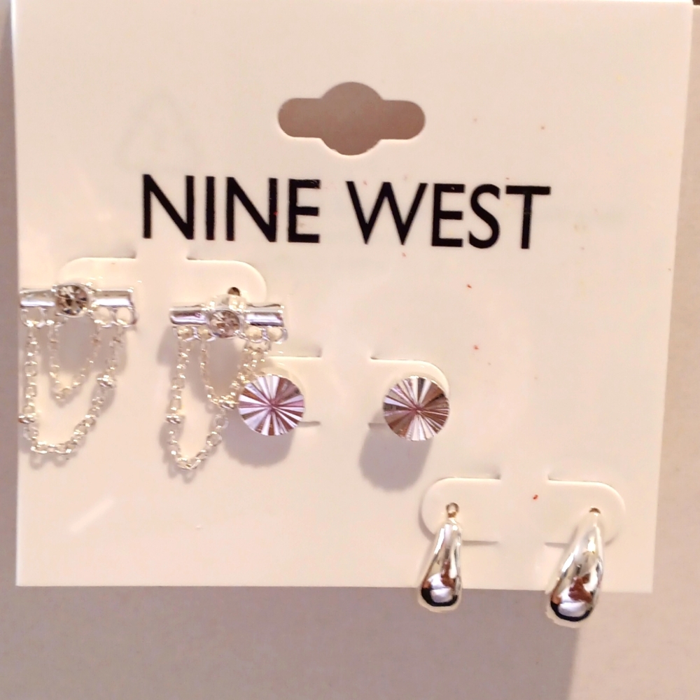 Earing new condition
